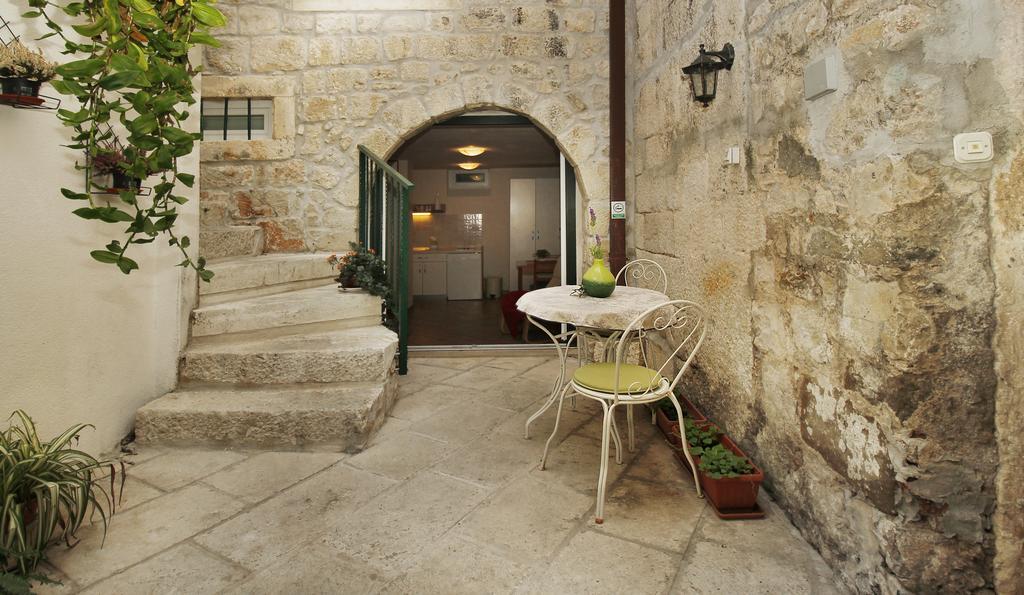 Apartments Caralipeo Makarska Bagian luar foto