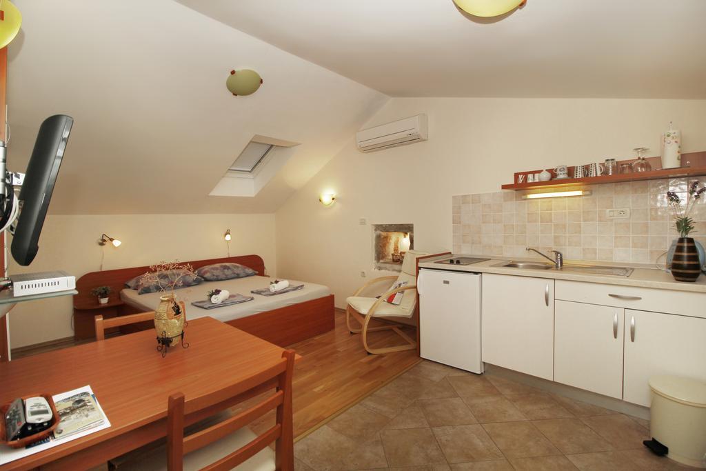 Apartments Caralipeo Makarska Bagian luar foto